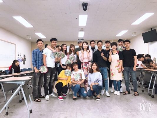 ảnH AP GROUP BÊN HÀN