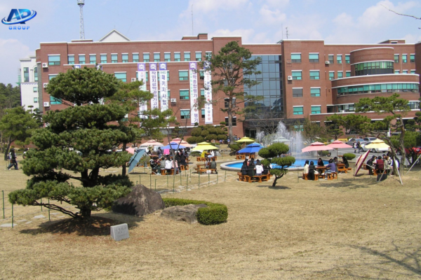 Khuôn viên trườngd Đại học Konyang